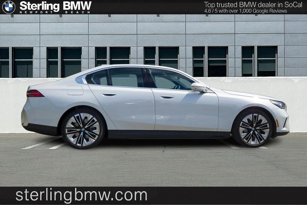 New 2026 BMW i5 eDrive40 w/ Premium Package image 3