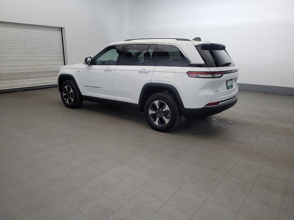 Used 2023 Jeep Grand Cherokee 4WD 4xe image 5
