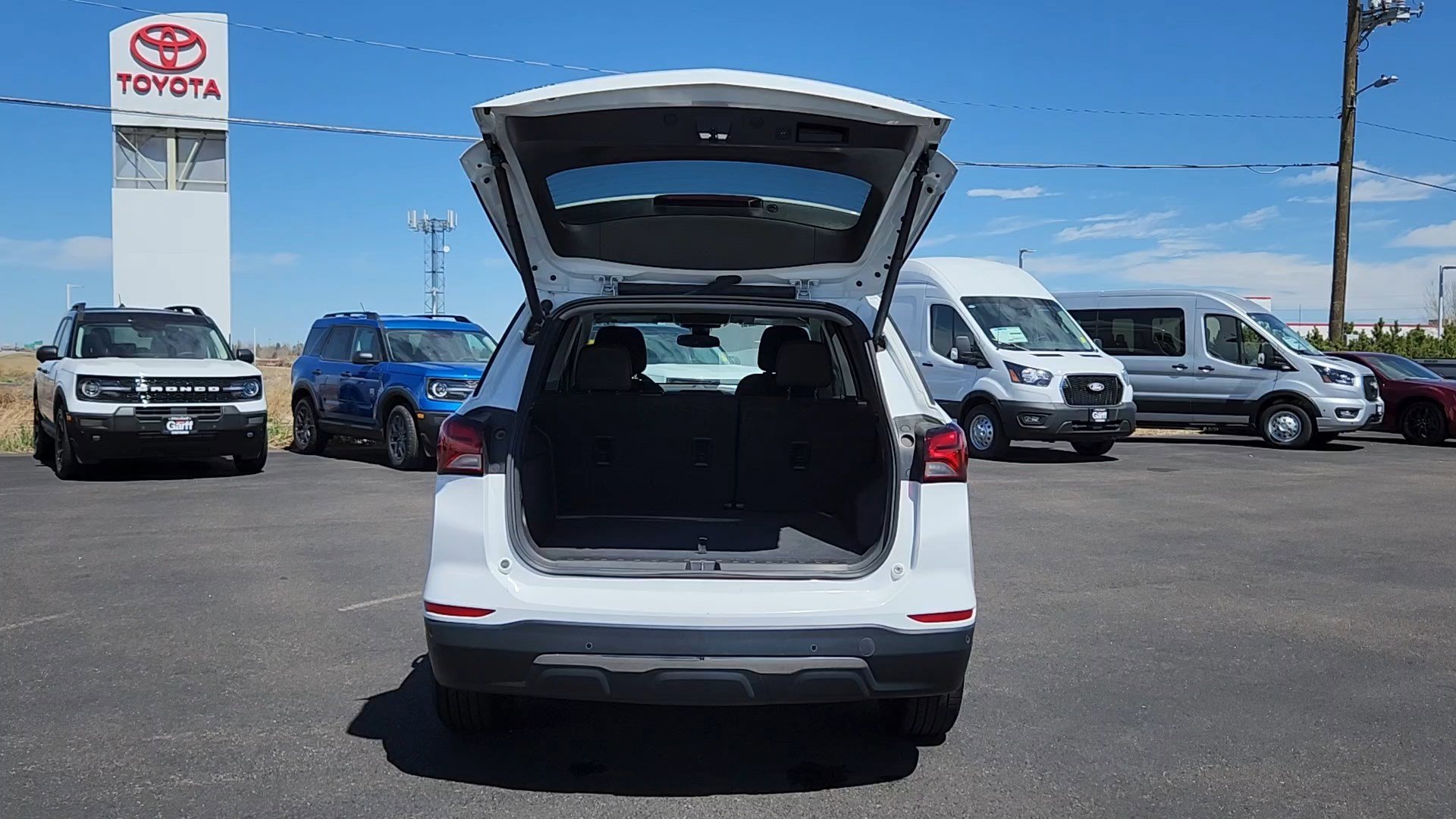 Used 2024 Chevrolet Equinox LT image 18