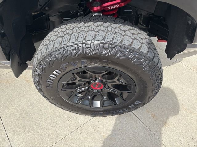 Used 2025 Toyota Tacoma TRD Pro AWD/4WD image 9