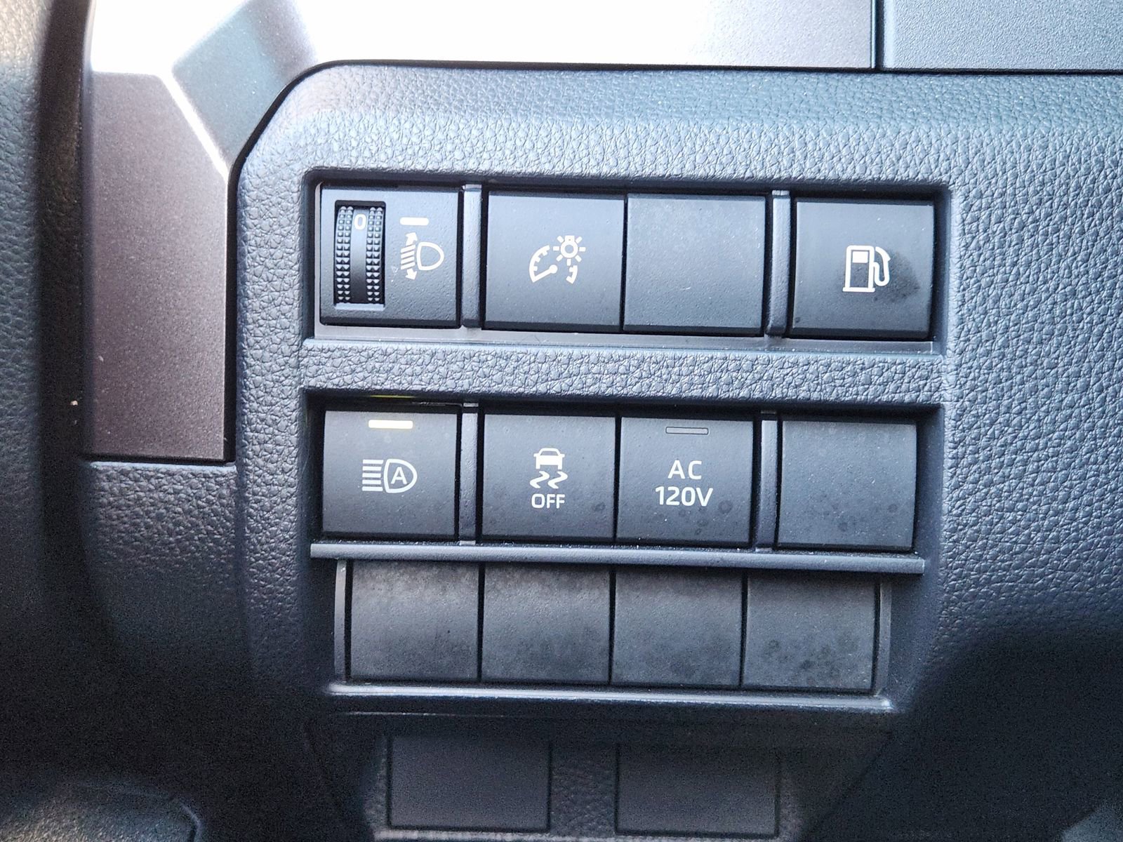 Used 2025 Toyota 4Runner TRD Off-Road image 25