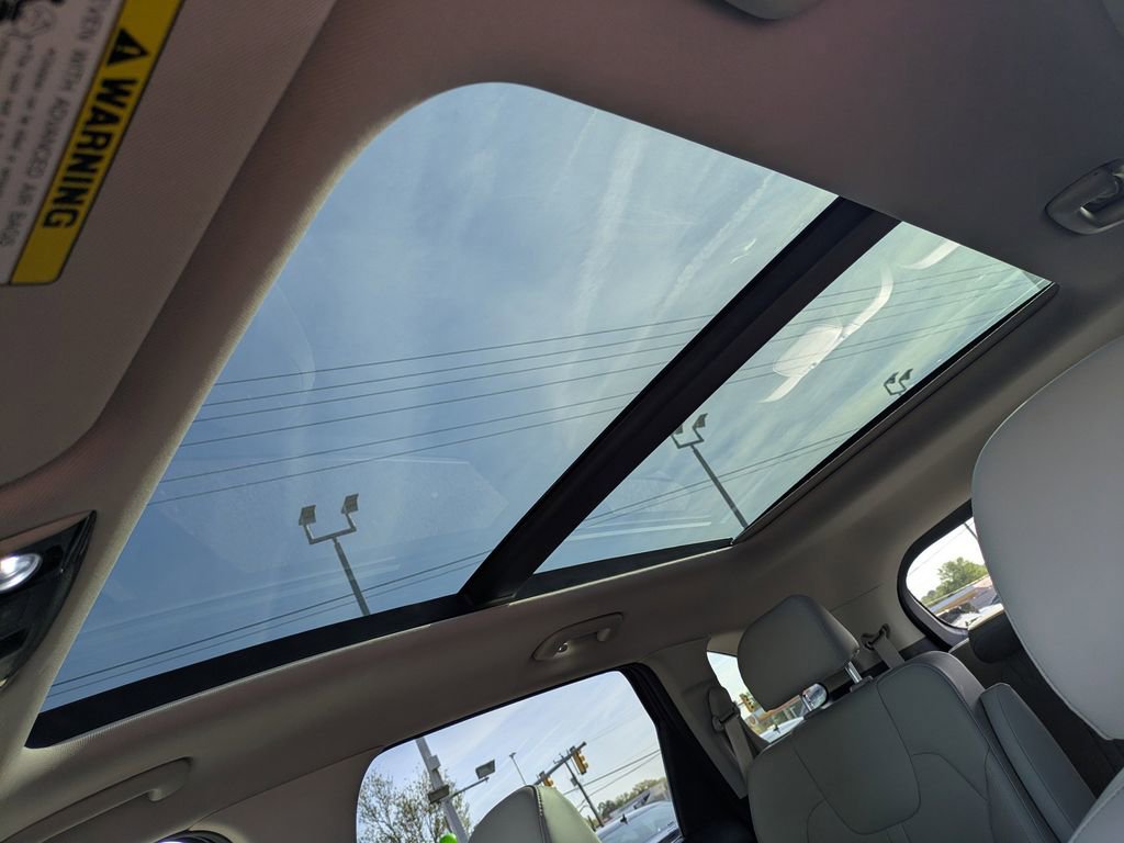 Used 2025 Kia Sorento SX image 20