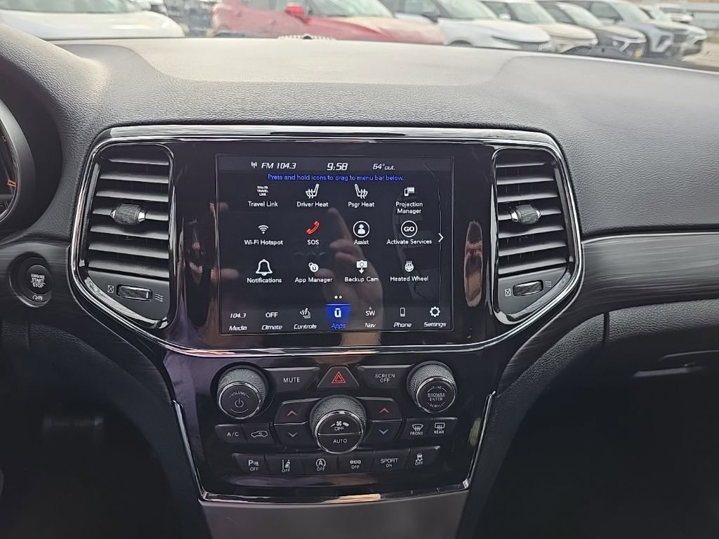 Used 2022 Jeep Grand Cherokee Laredo X image 21