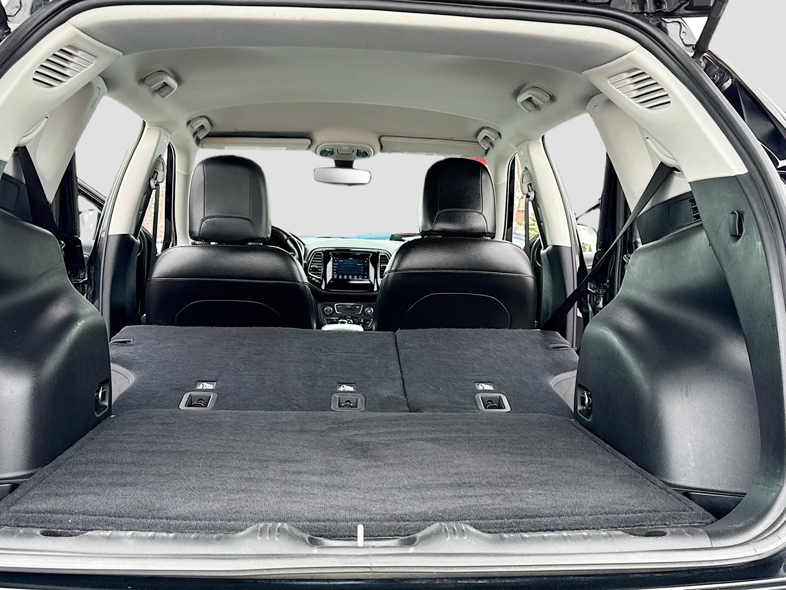 Used 2020 Jeep Compass Latitude image 7