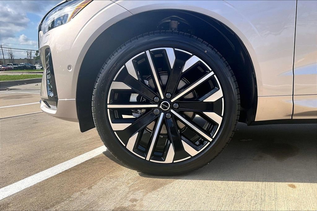 New 2026 Volvo XC60 B5 Ultra w/ Protection Package Premier AWD/4WD image 41