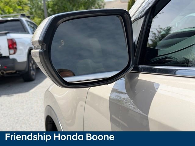 Used 2018 Honda CR-V Touring image 16