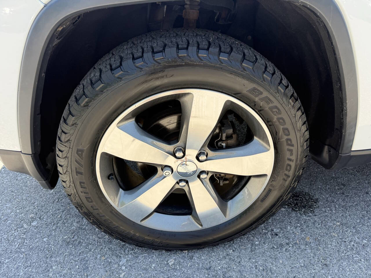 Used 2015 Jeep Grand Cherokee Limited AWD/4WD image 21