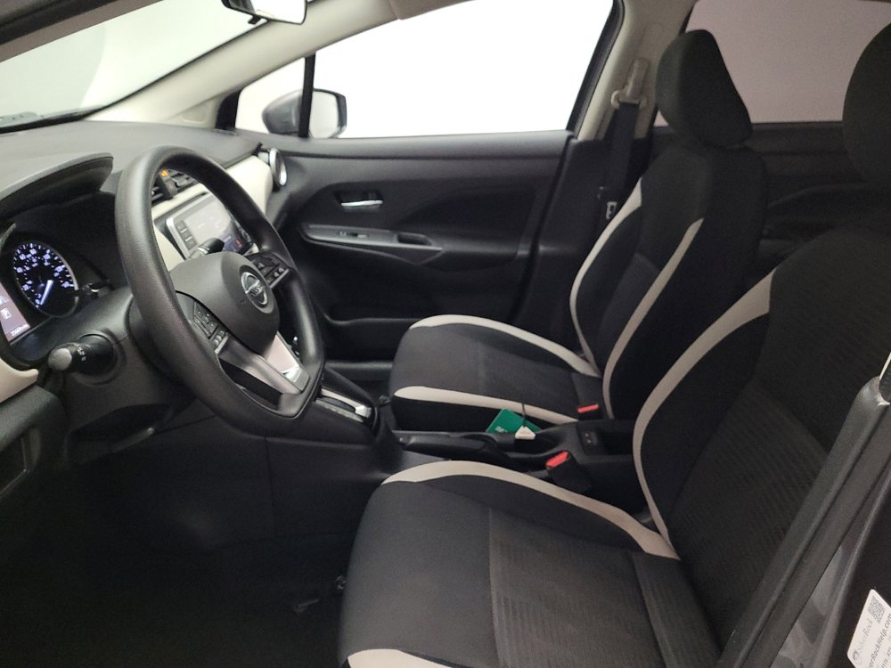 Used 2021 Nissan Versa SV FWD image 17