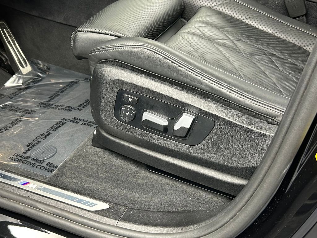 Used 2024 BMW X5 sDrive40i w/ M Sport Package image 12