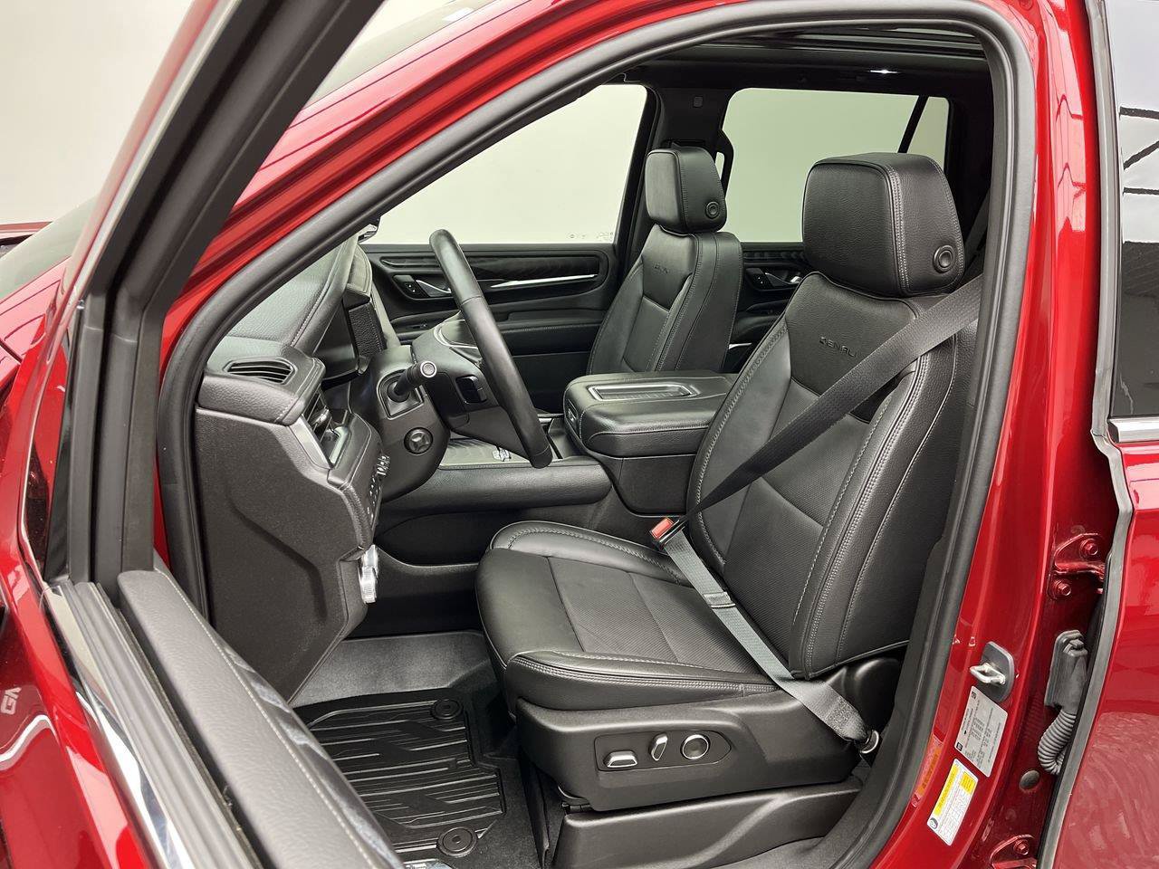 Certified 2023 GMC Yukon Denali w/ LPO, Floor Liner Package AWD/4WD image 11