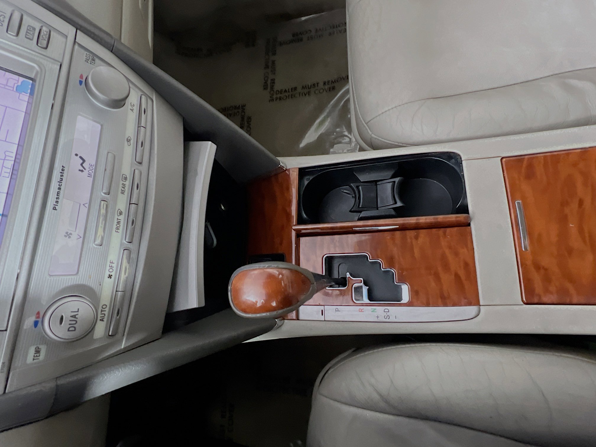 Used 2011 Toyota Camry XLE w/ SE/XLE Extra-Value Pkg image 25