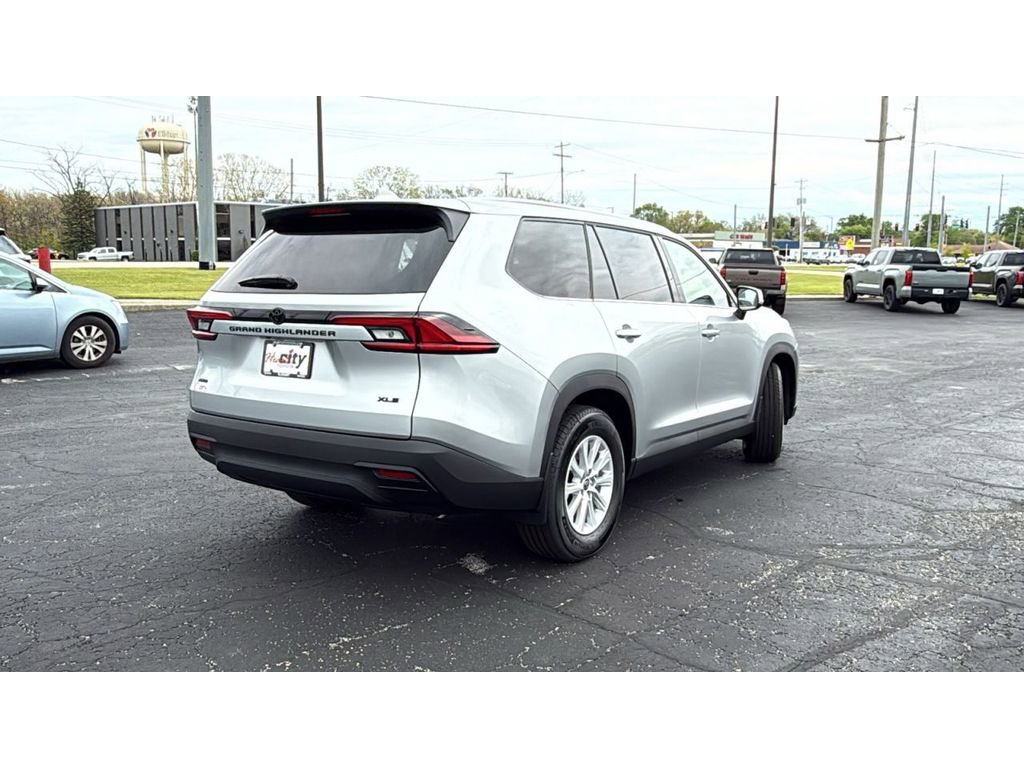 New 2026 Toyota Grand Highlander AWD image 9
