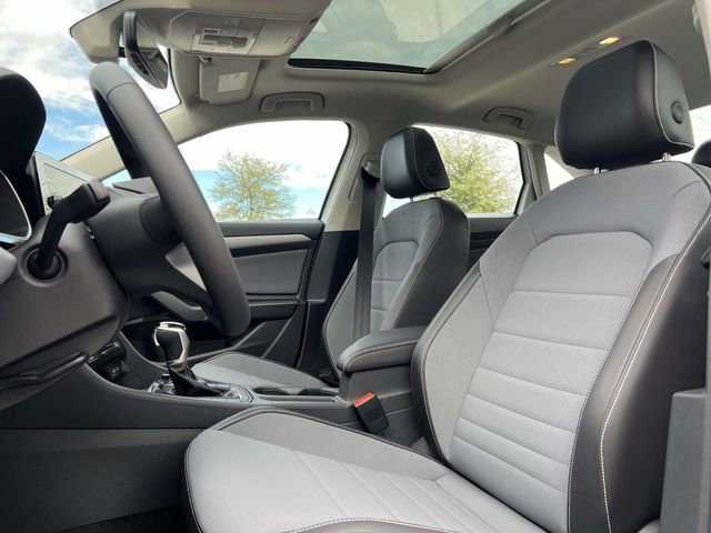 New 2026 Volkswagen Jetta SE image 11