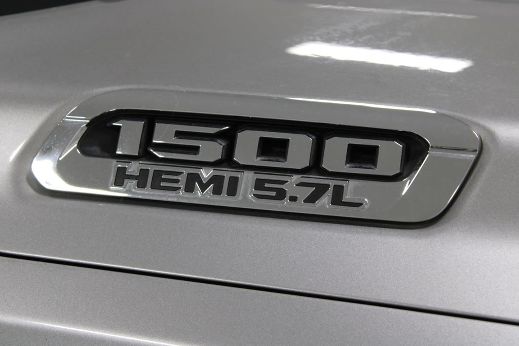 Used 2020 RAM 1500 Big Horn AWD/4WD image 12