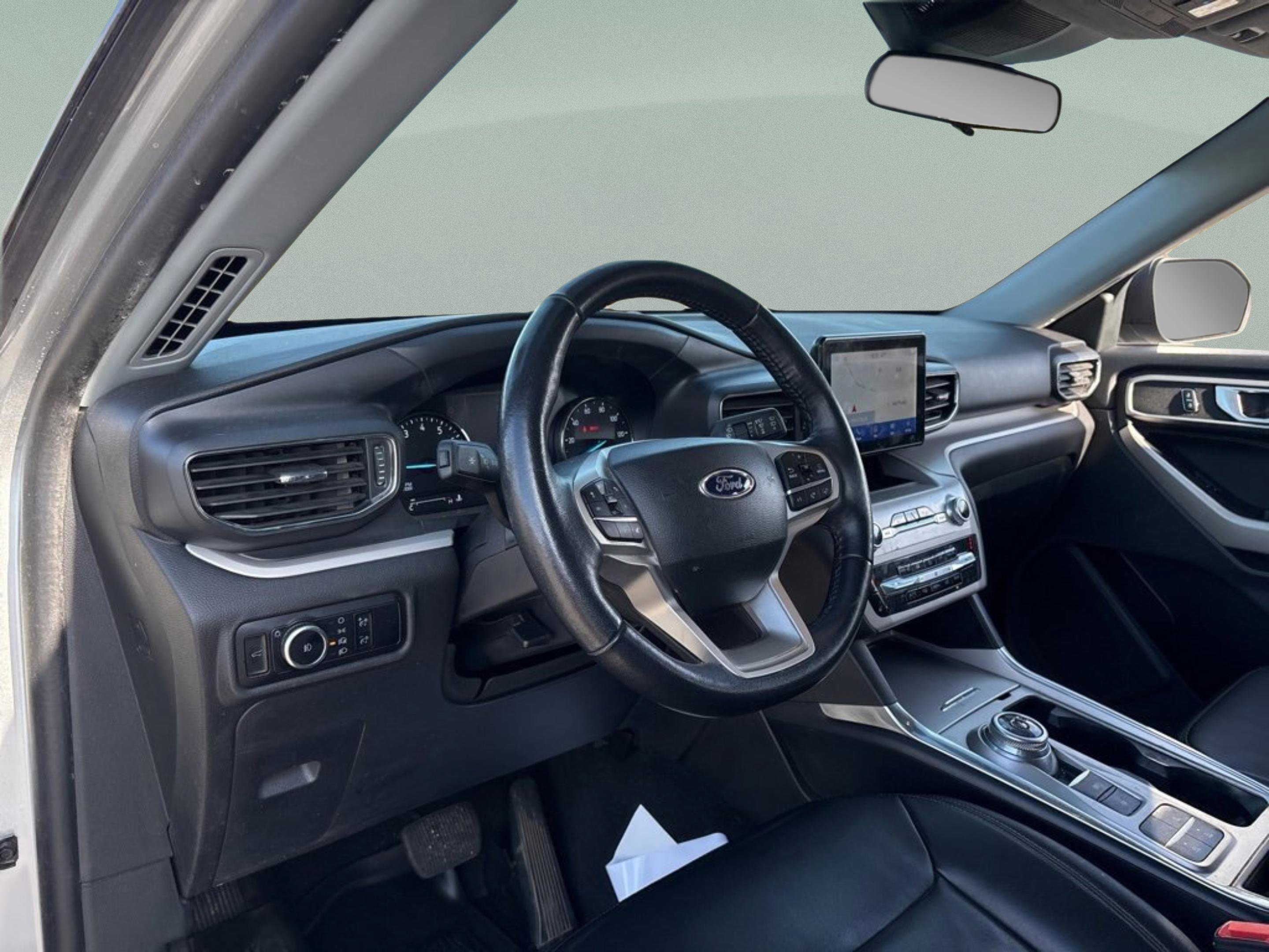 Used 2023 Ford Explorer XLT w/ Equipment Group 202A image 22