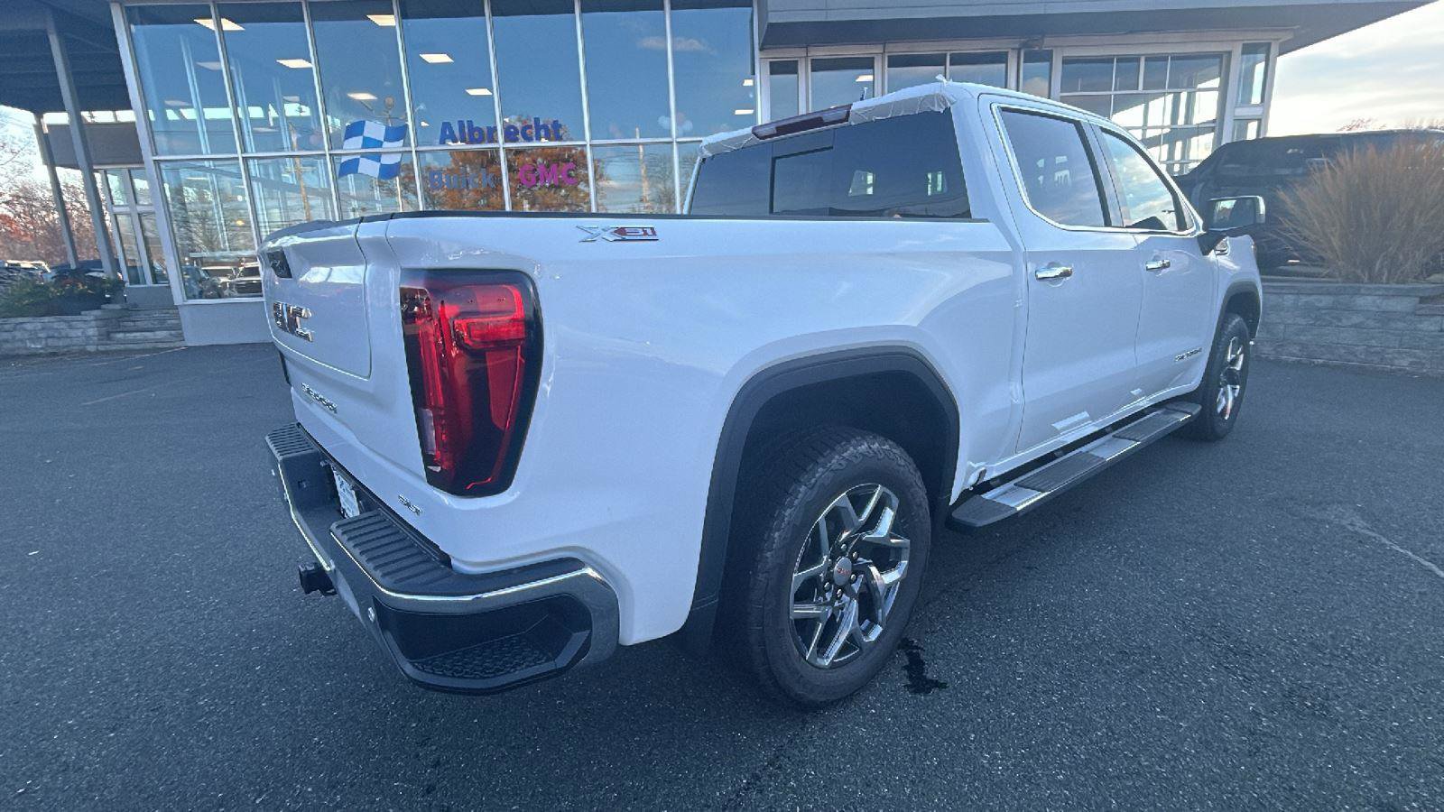 New 2026 GMC Sierra 1500 SLT w/ SLT Premium Plus Package image 10