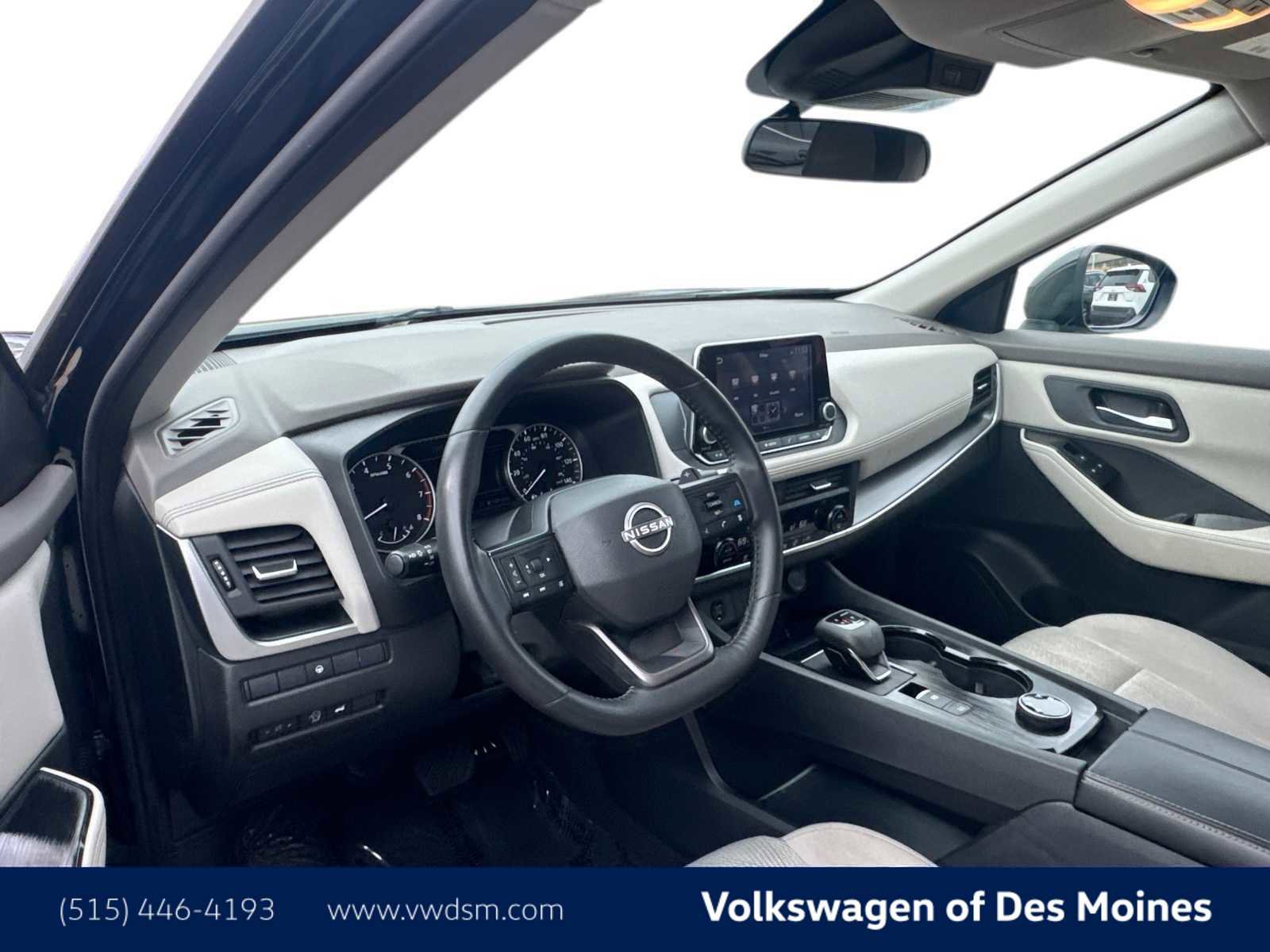 Used 2025 Nissan Rogue SV video 2