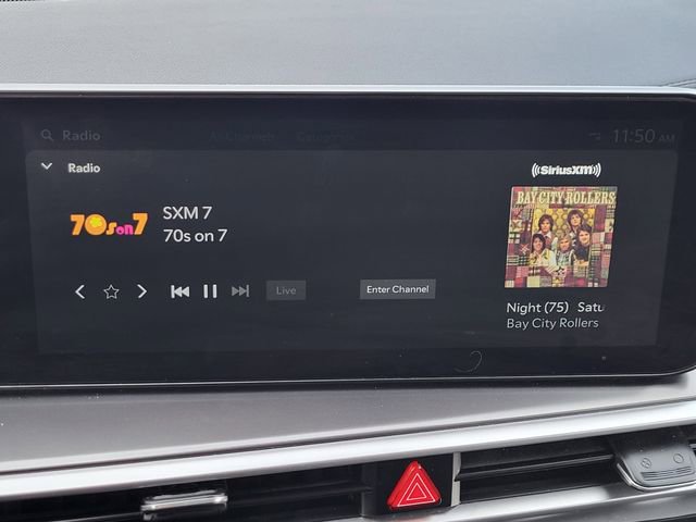 Used 2024 Kia Sorento S image 7