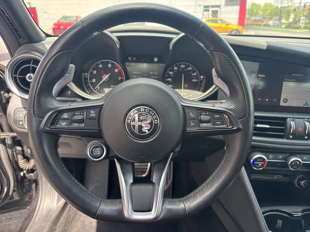 Used 2023 Alfa Romeo Giulia Veloce image 34