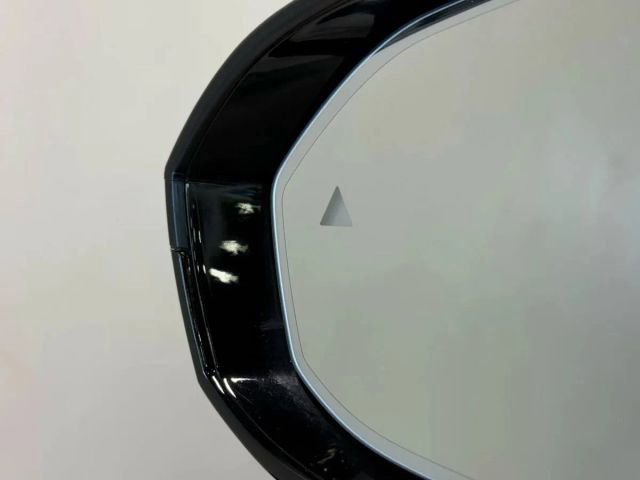 Used 2025 BMW 760i xDrive w/ Executive Package image 13