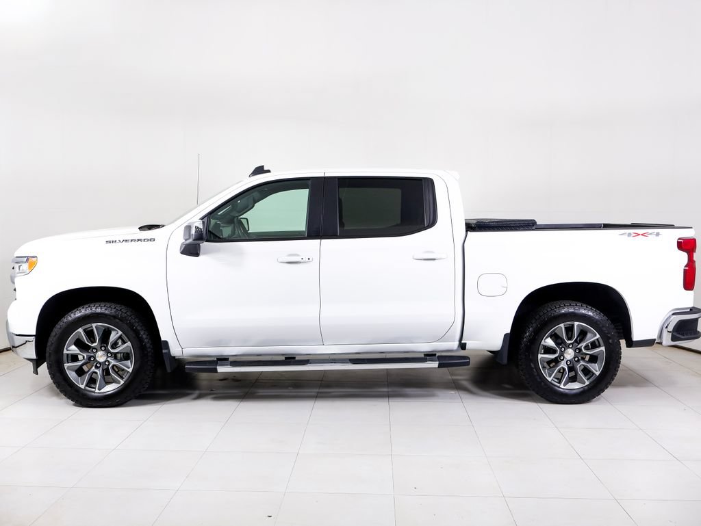 Used 2025 Chevrolet Silverado 1500 LT w/ Protection Package AWD/4WD image 2