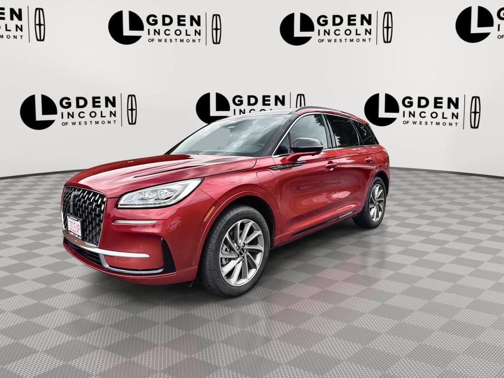 Used 2025 Lincoln Corsair Grand Touring w/ Equipment Group 302A AWD/4WD image 4