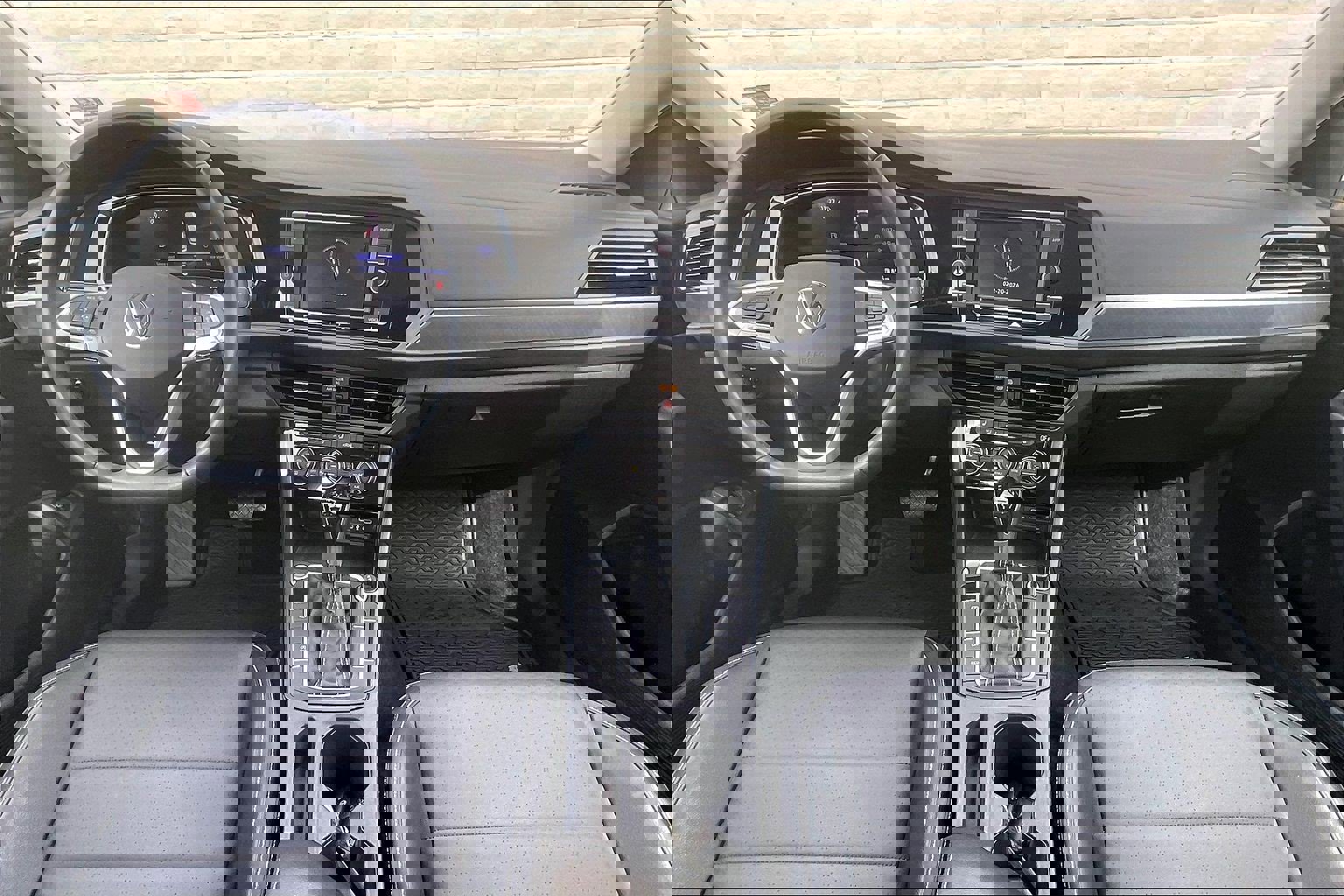 Certified 2024 Volkswagen Jetta SE w/ Panoramic Sunroof Package image 15