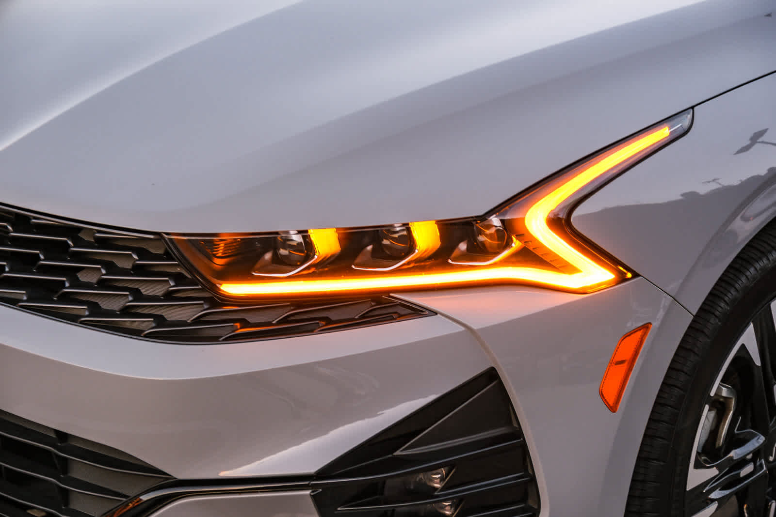 Used 2024 Kia K5 GT-Line w/ GT-Line Premium Package FWD image 12