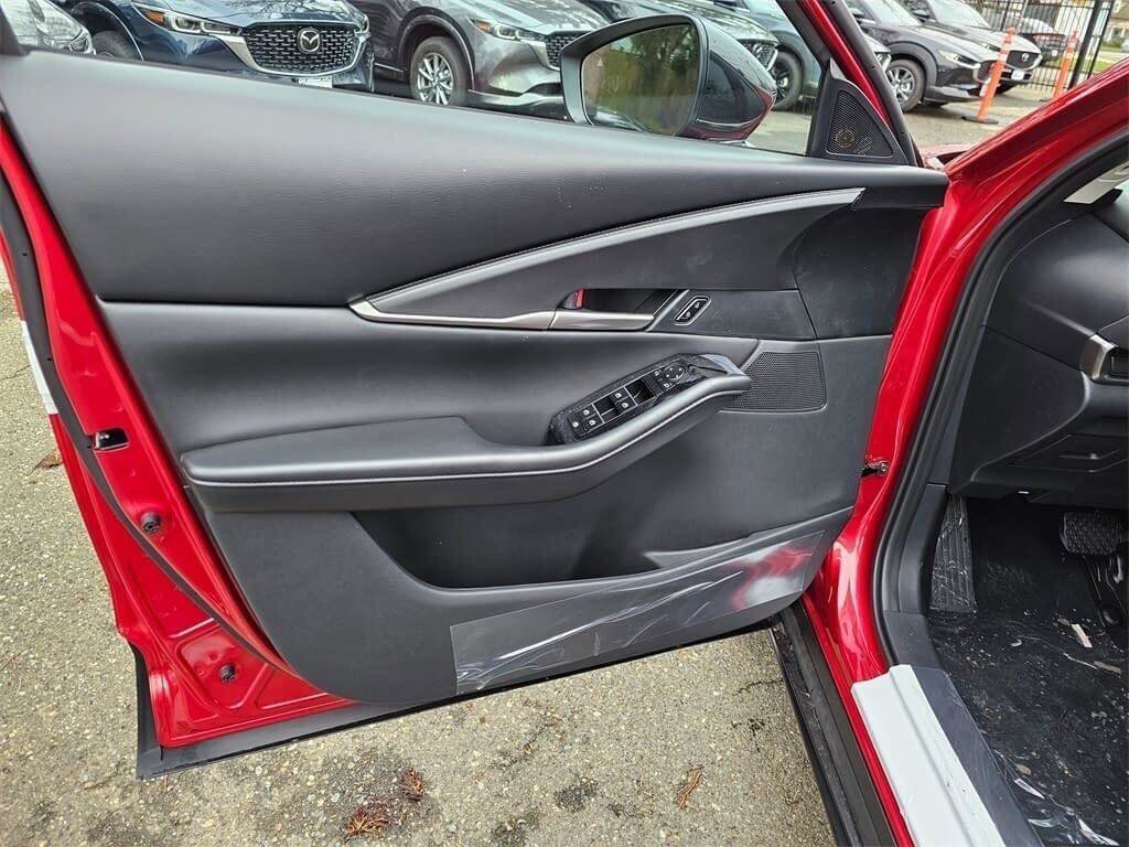 Certified 2025 MAZDA CX-30 AWD 2.5 S w/ Select Sport Pkg image 56