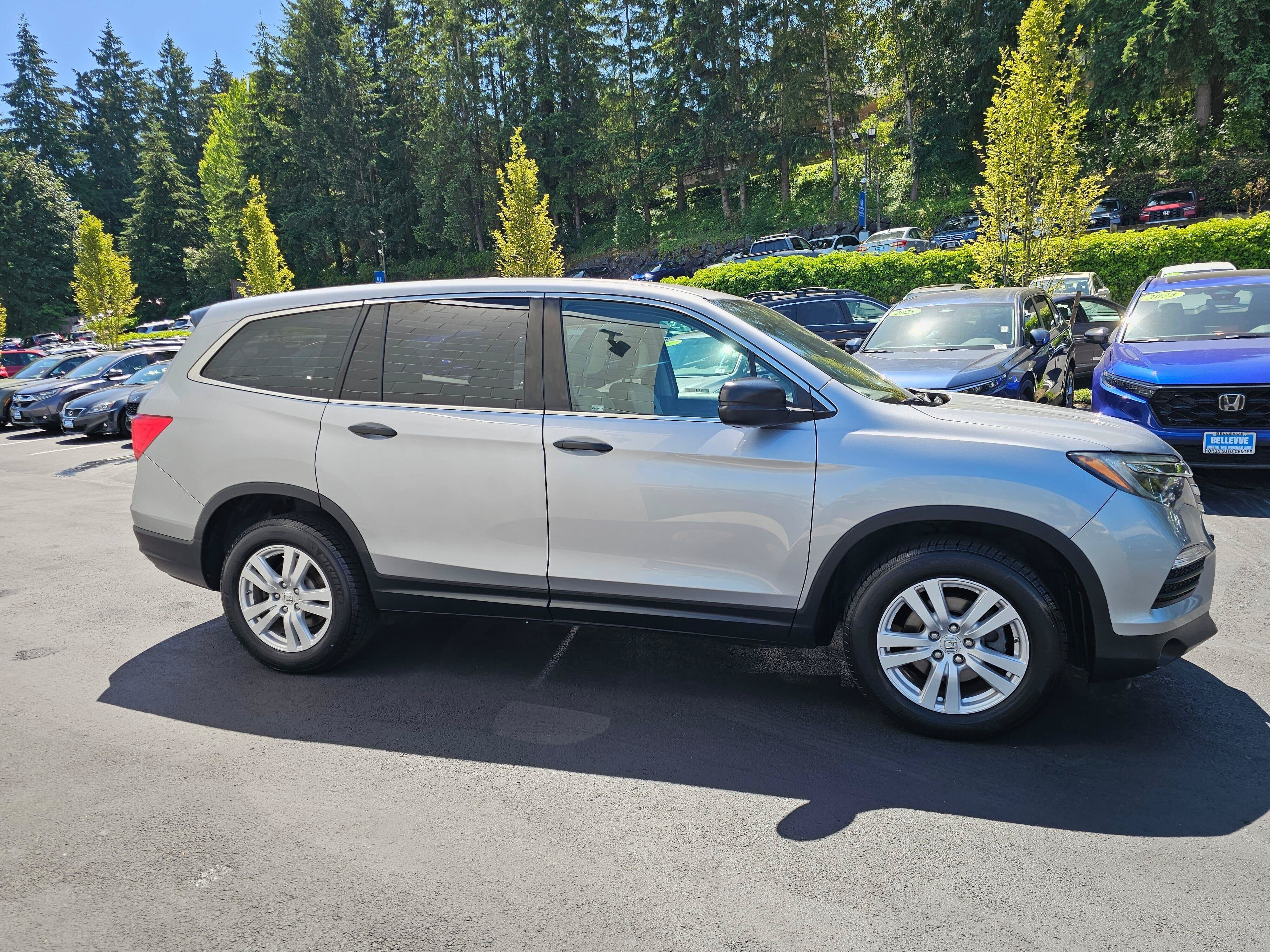 Used 2018 Honda Pilot LX image 8