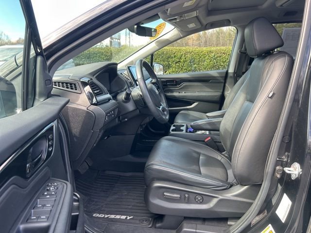 Used 2023 Honda Odyssey Touring image 14