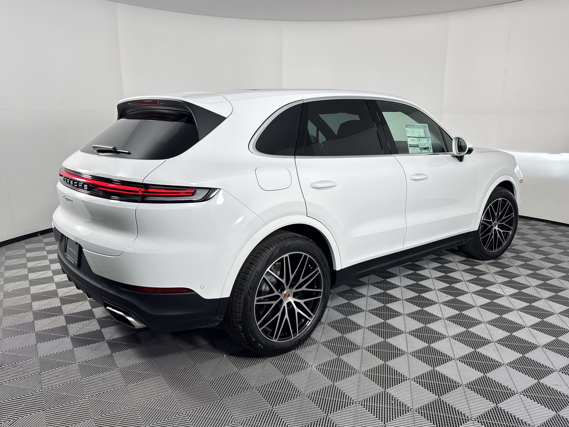 Certified 2026 Porsche Cayenne AWD/4WD image 9