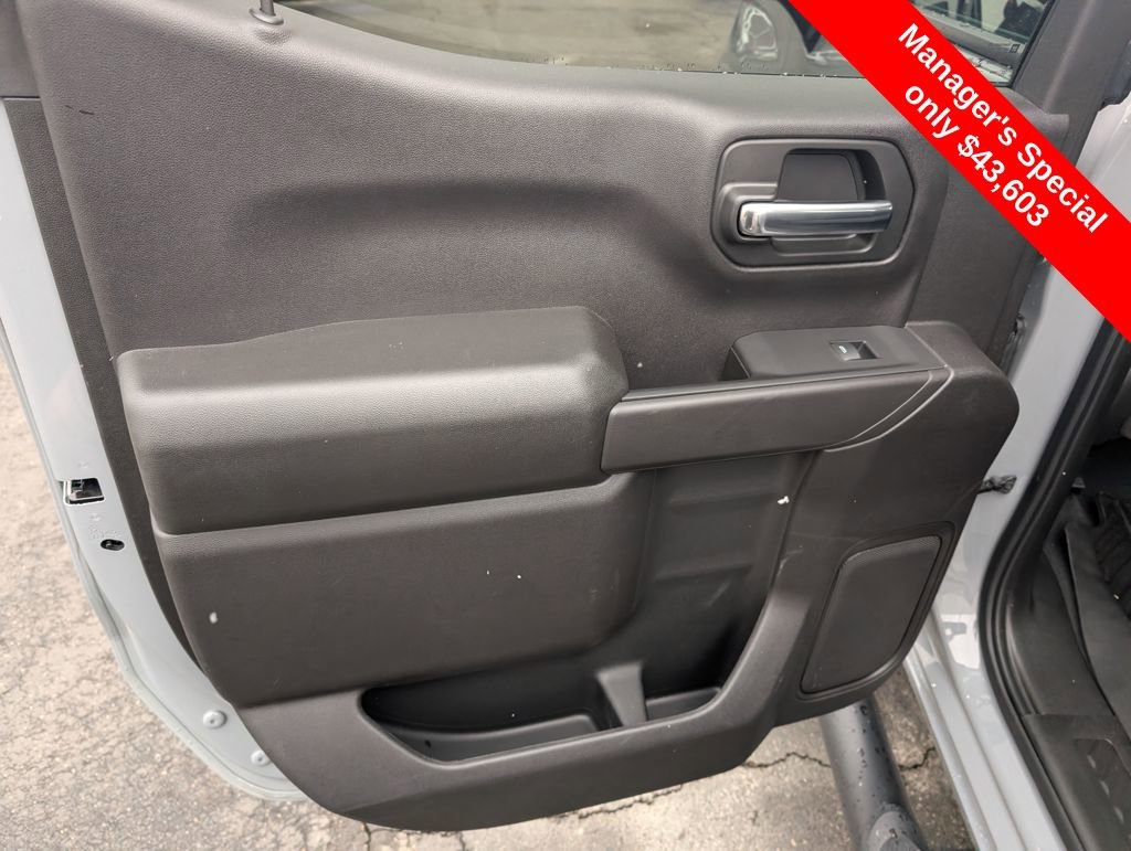 Used 2024 Chevrolet Silverado 1500 Custom Trail Boss w/ LPO, Dark Essentials Package image 12