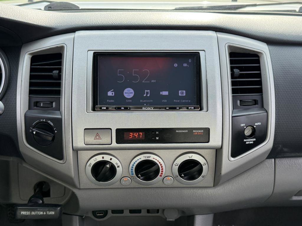 Used 2011 Toyota Tacoma 4x4 Access Cab w/ SR5 Pkg #2 image 25