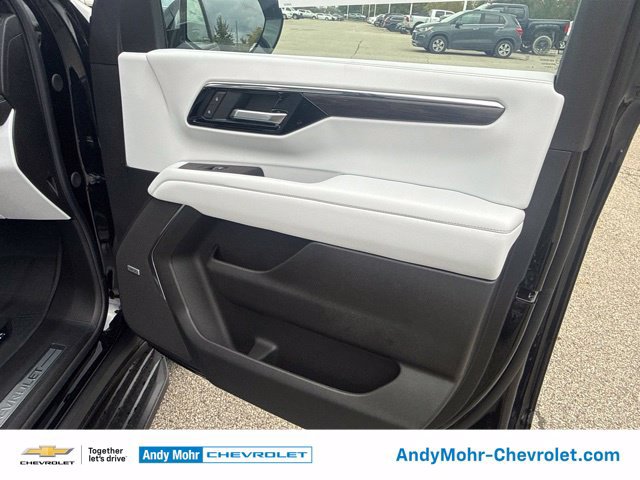 New 2027 Chevrolet Tahoe Premier w/ Sun And Tow Package AWD/4WD image 18