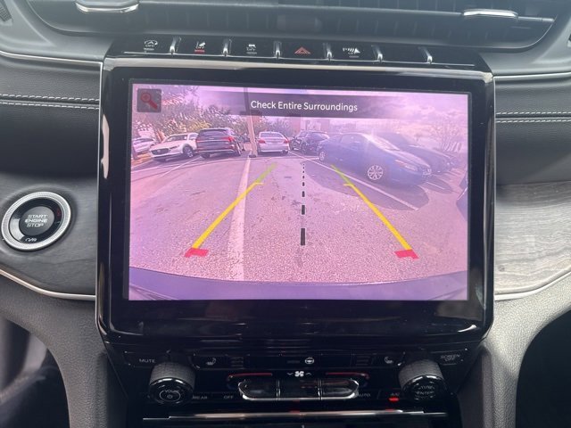 Used 2022 Jeep Grand Cherokee L Limited w/ Black Appearance Package image 20