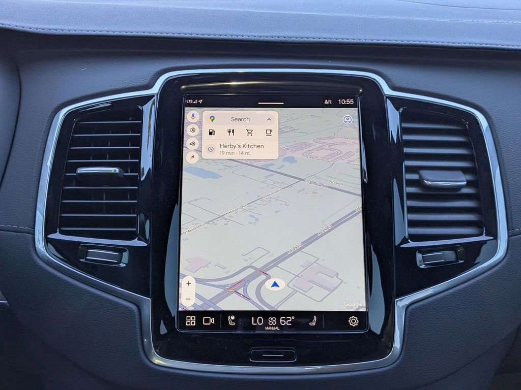 Used 2024 Volvo XC90 B6 Ultimate w/ Protection Package Premier image 25