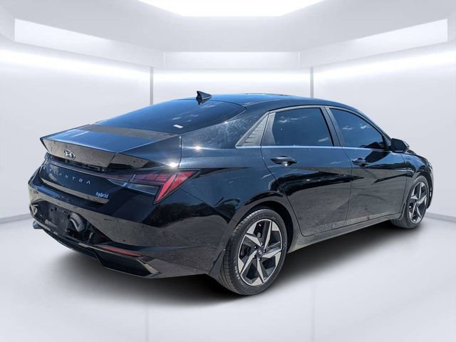 Used 2022 Hyundai Elantra Limited FWD image 3