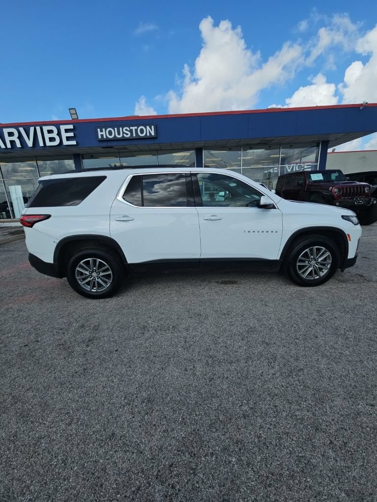 Used 2023 Chevrolet Traverse LT FWD image 8