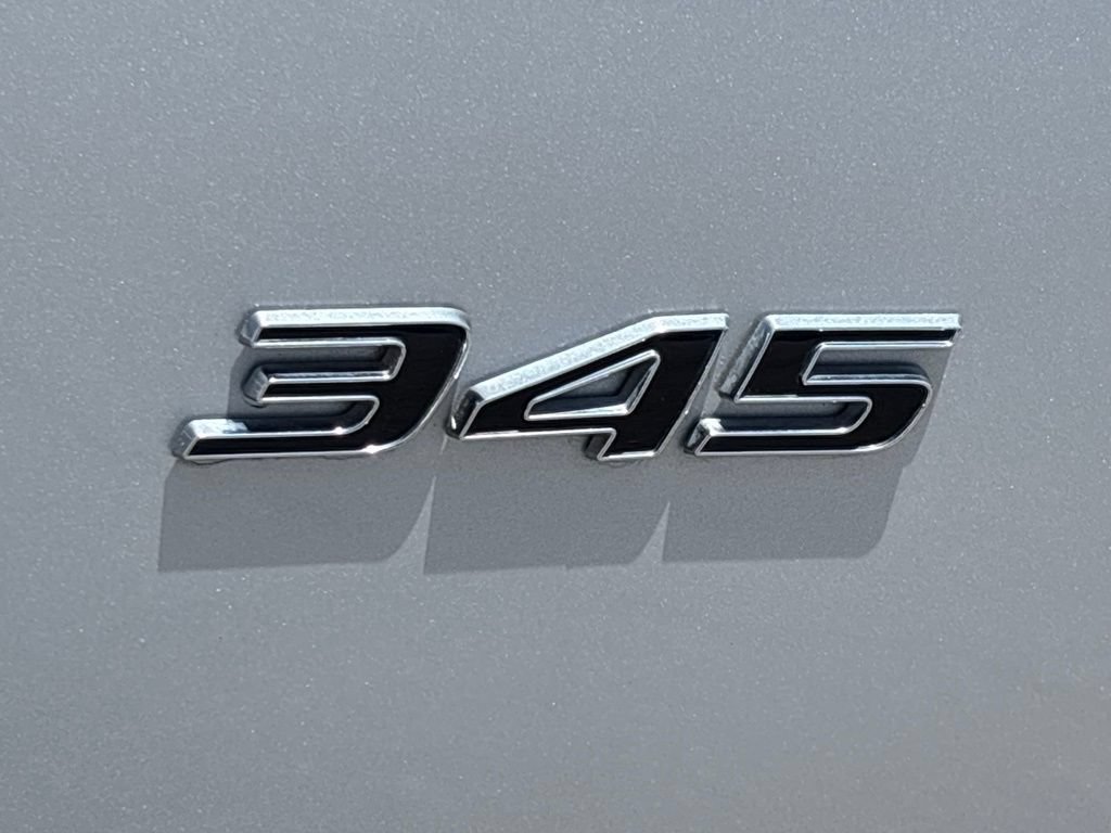 Used 2023 Dodge Challenger R/T RWD image 4
