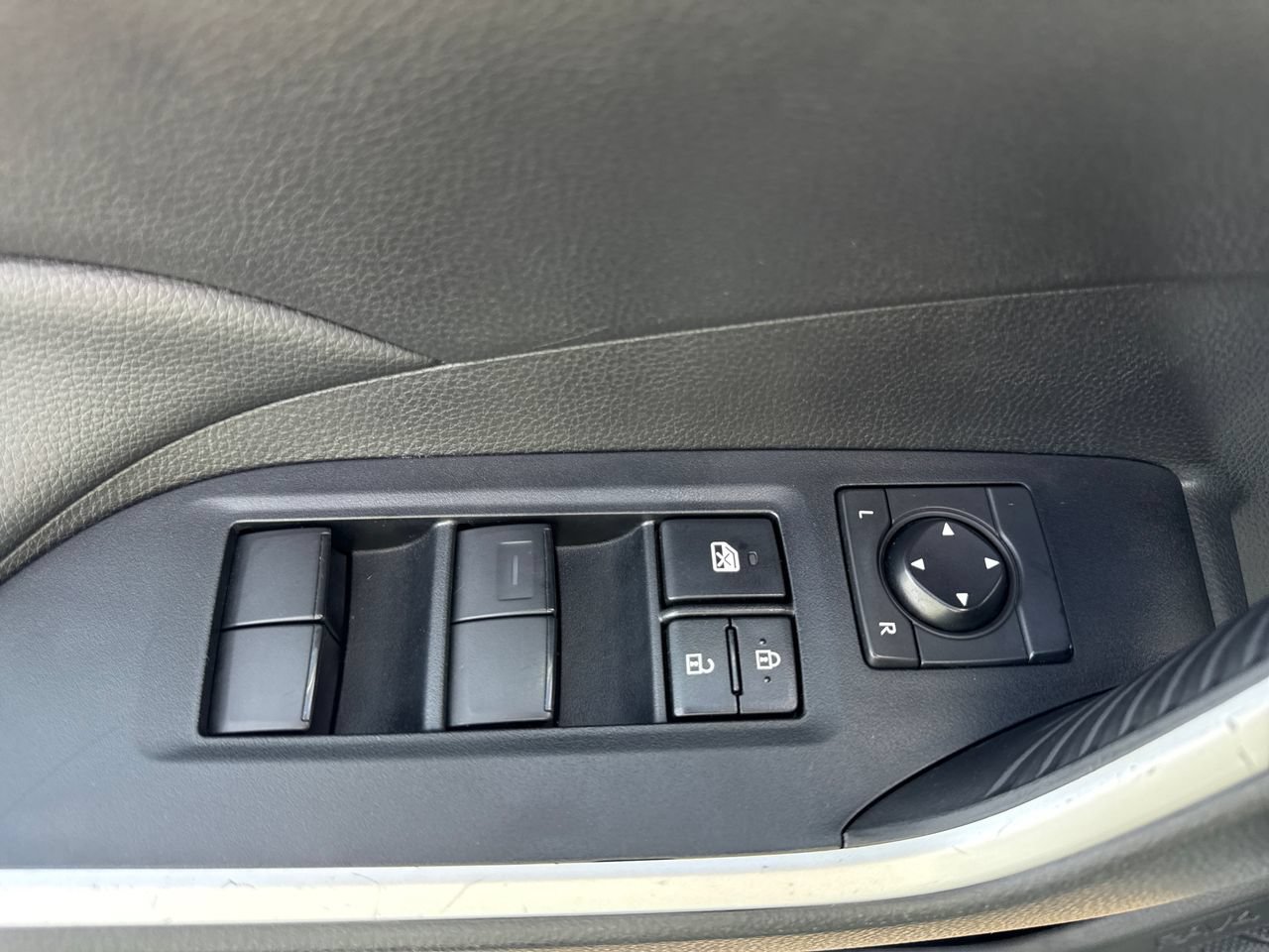 Used 2025 Toyota RAV4 LE FWD image 16