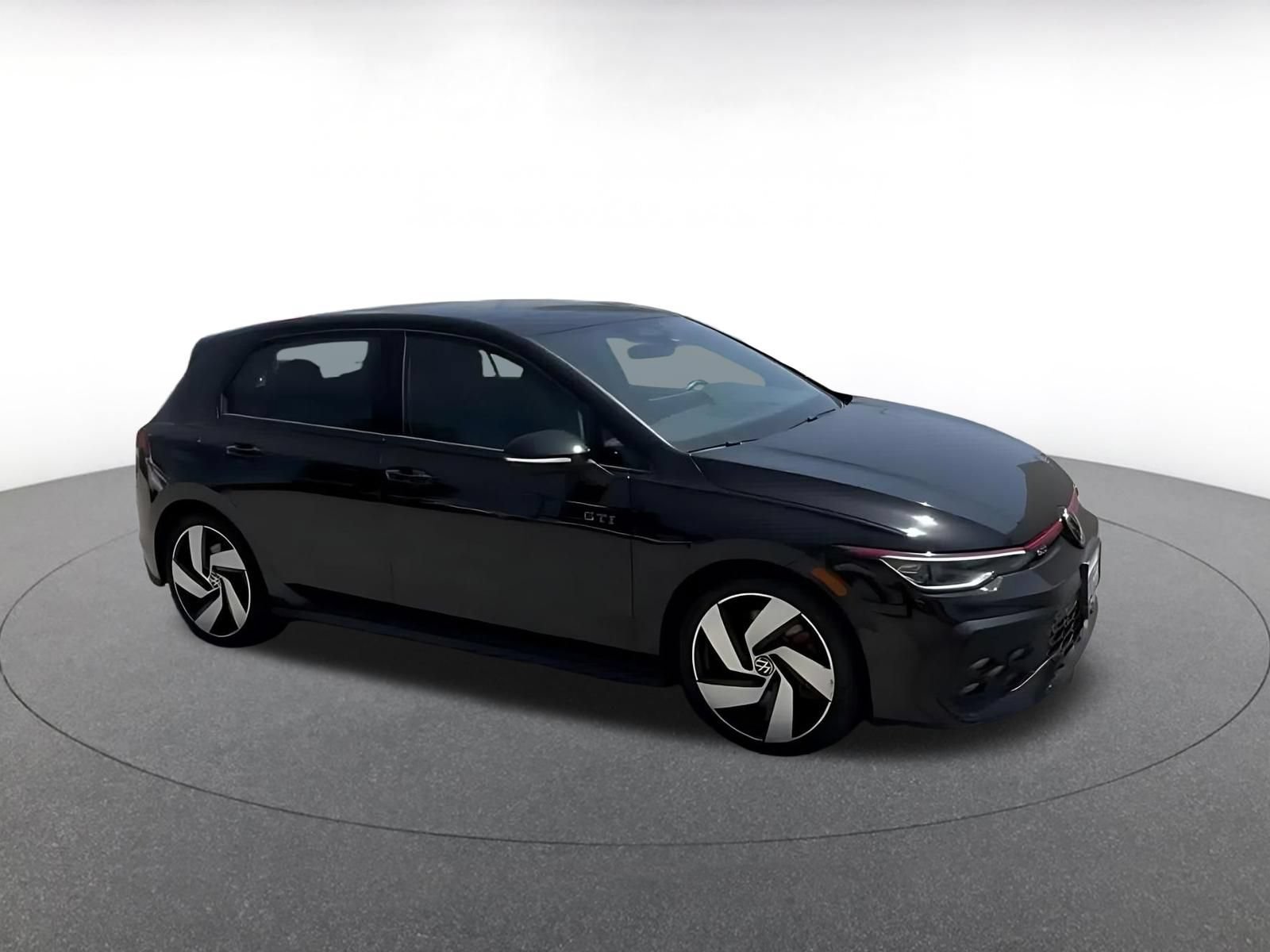 Used 2026 Volkswagen Golf S FWD image 2