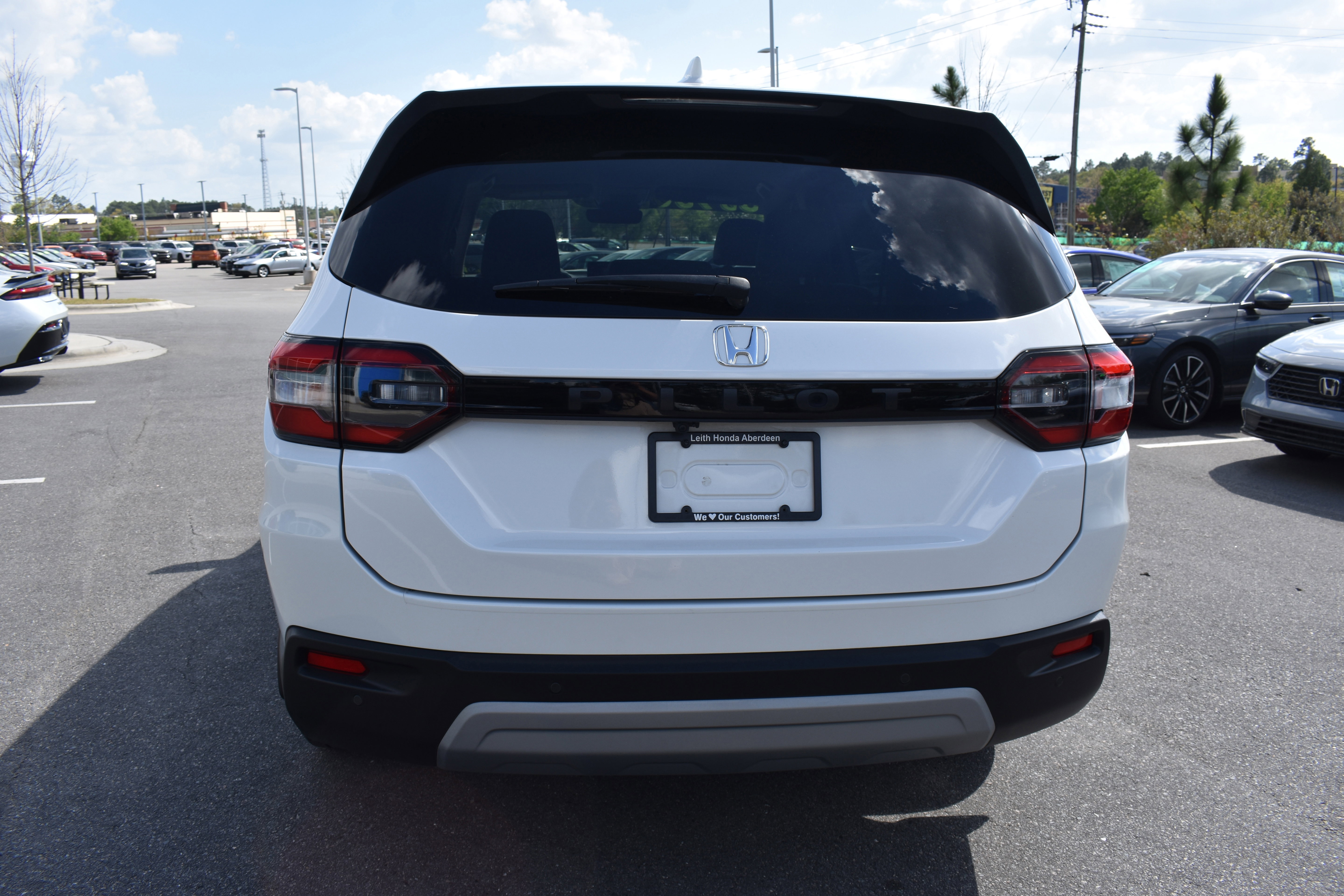 Used 2024 Honda Pilot EX-L image 8