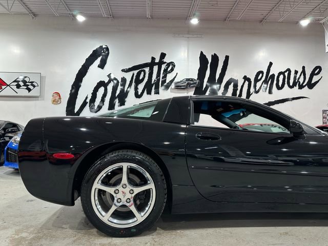 Used 2004 Chevrolet Corvette Coupe image 4
