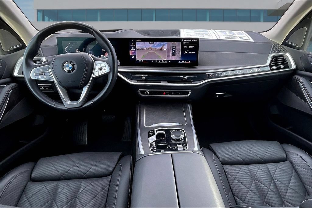 Used 2025 BMW X7 xDrive40i AWD/4WD image 7