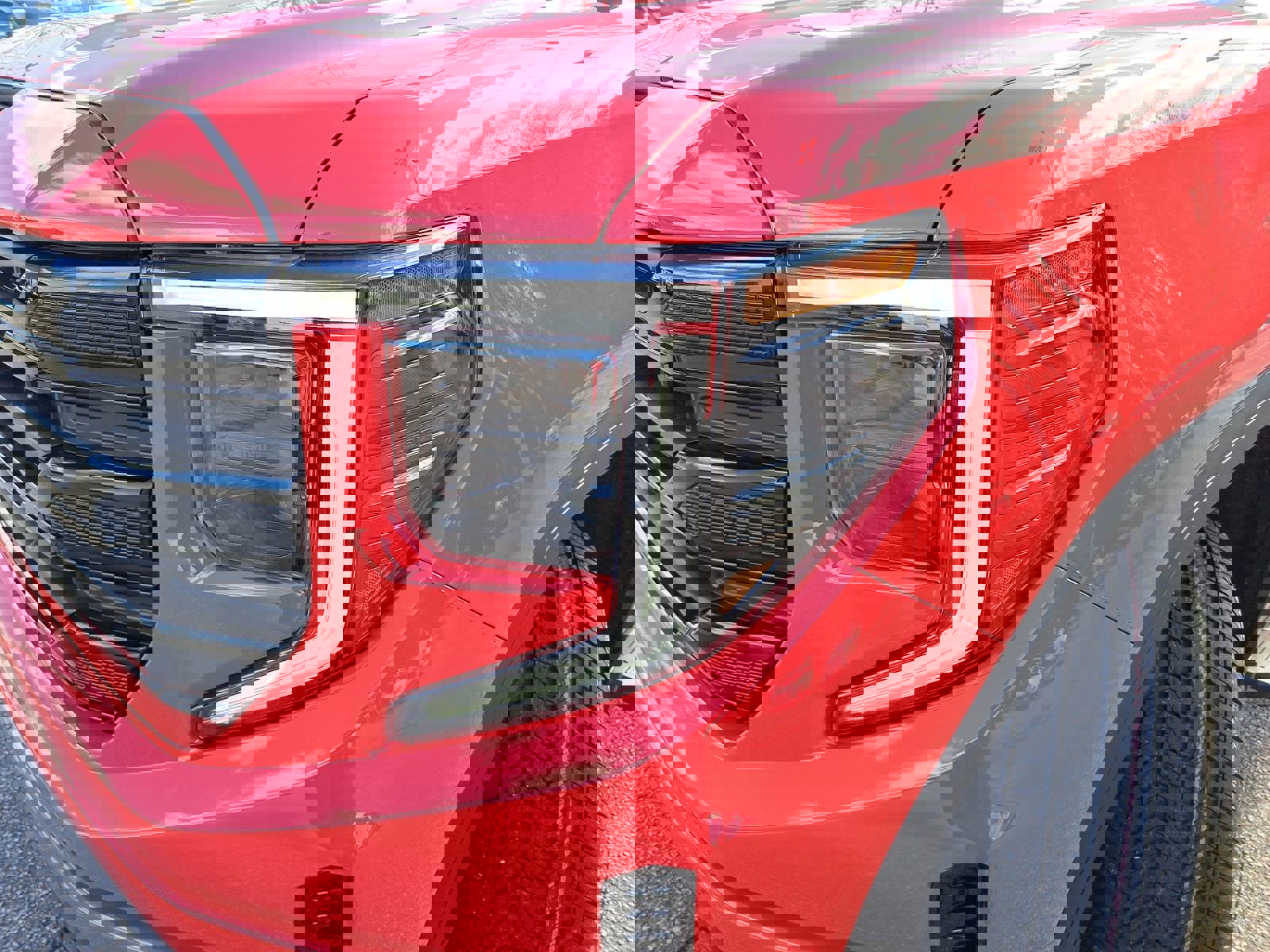 New 2025 GMC Sierra 1500 Elevation w/ LPO, Elevation Black Package AWD/4WD image 31