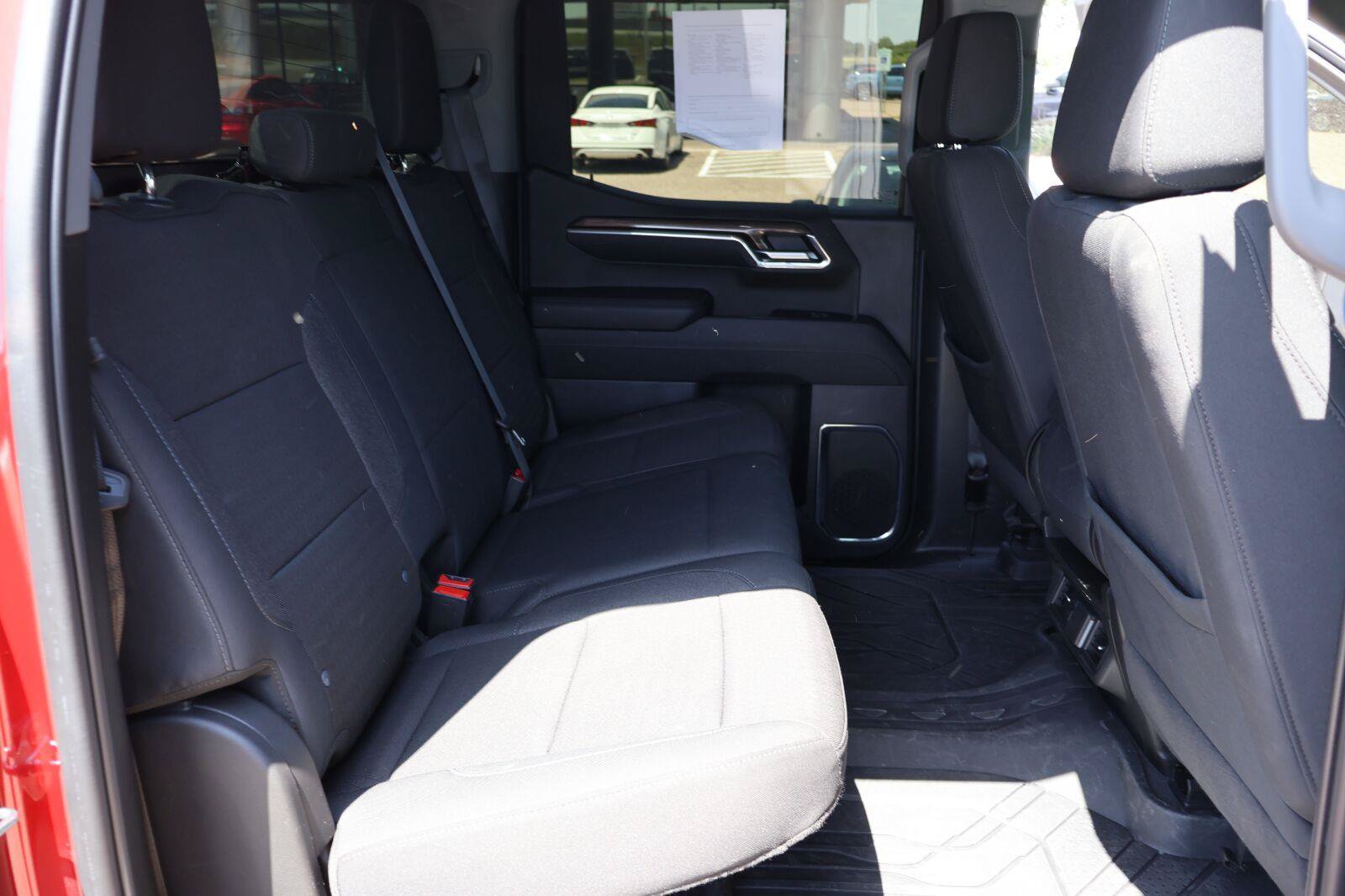 Used 2024 Chevrolet Silverado 1500 LT w/ Protection Package AWD/4WD image 17