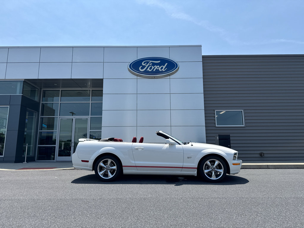 Used 2006 Ford Mustang GT Premium RWD image 5
