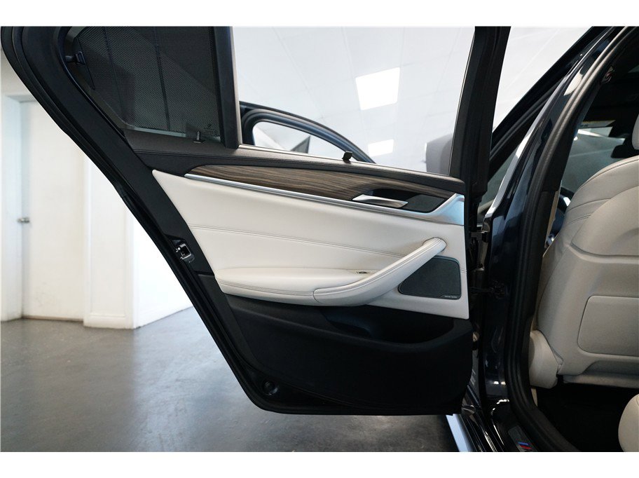 Used 2020 BMW M550i xDrive w/ Executive Package AWD/4WD image 14