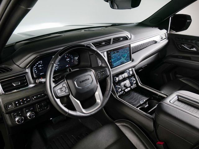 Used 2023 GMC Yukon Denali w/ Denali Reserve Package AWD/4WD image 16
